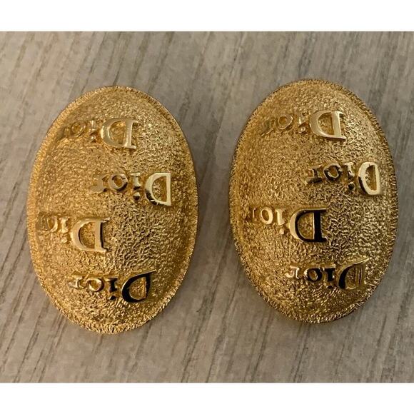 Christian Dior Vintage Logo Gold Oval Clip On Earrings - Picture 2 of 5